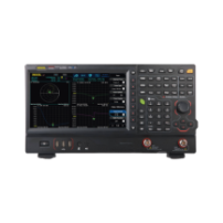 Syscom RSA5065N-OCXO Analizador de Espectro de 9 kHz a 6.5 G